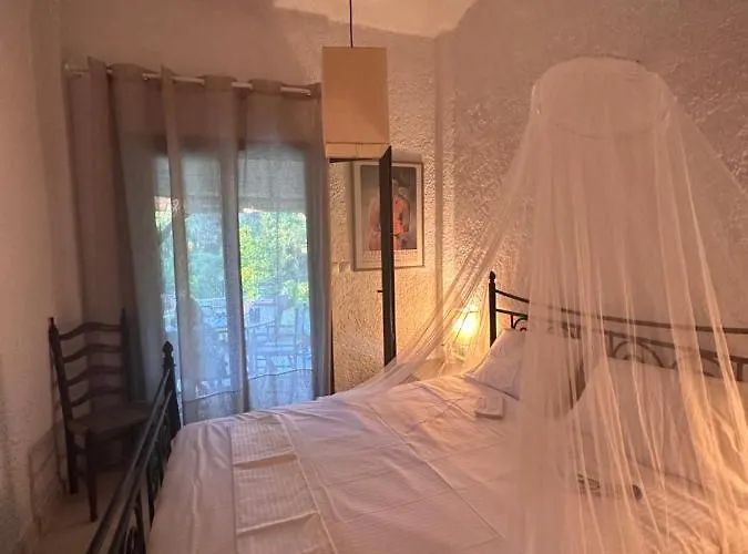 Nyaraló Sani Forest House