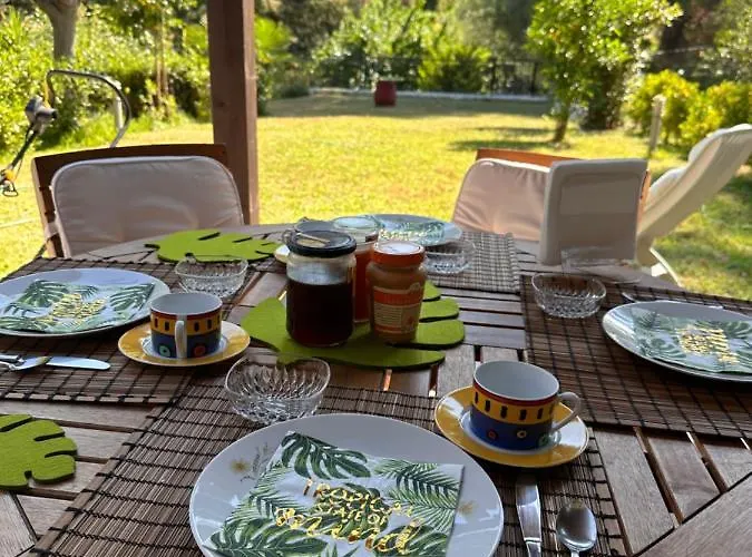 Nyaraló Sani Forest House Száni-part