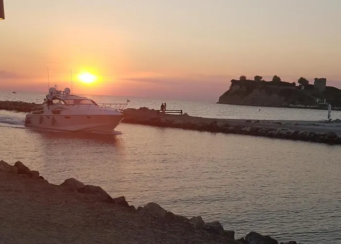 Nyaraló Sani Forest House *